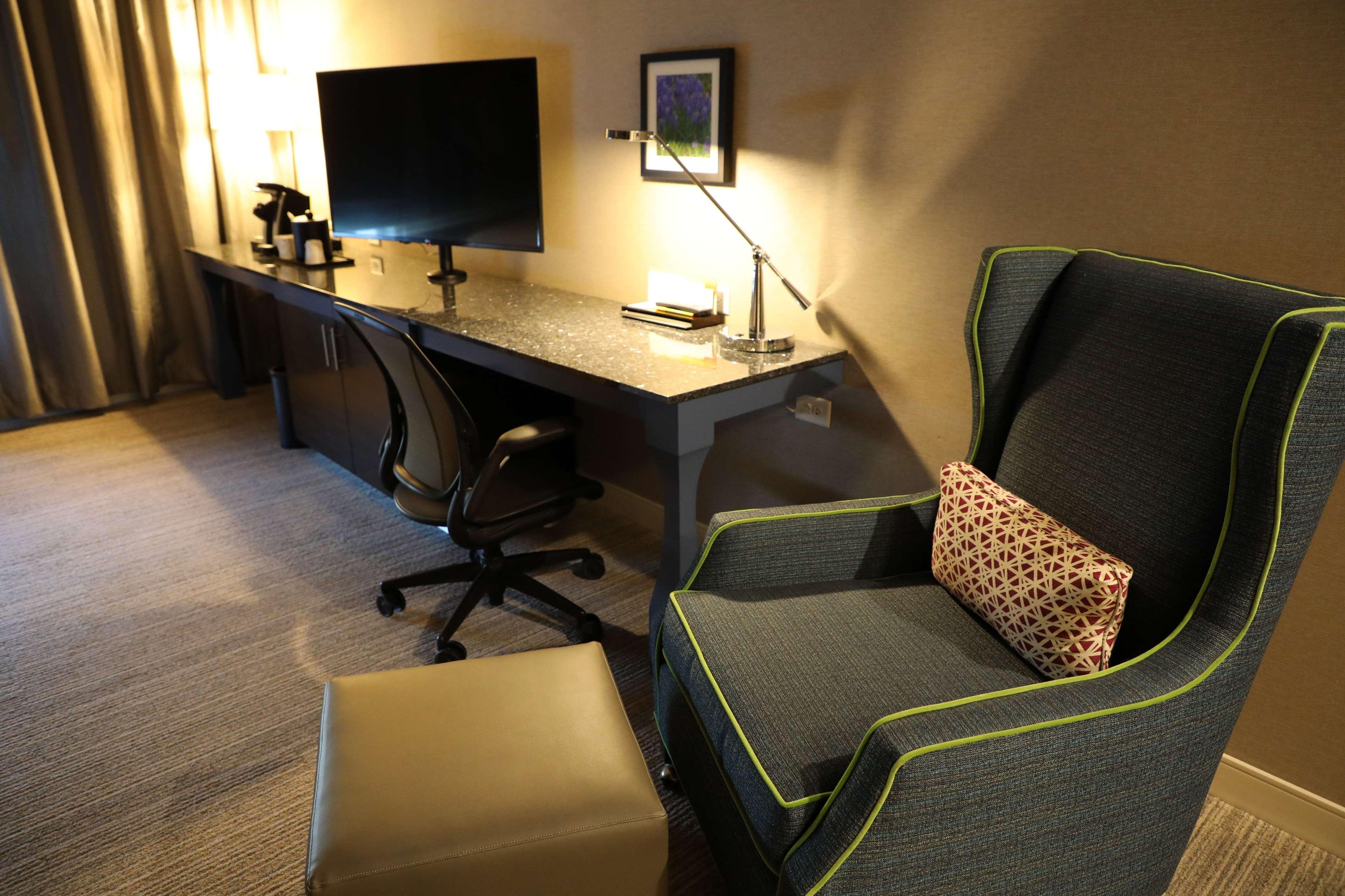 Hilton Garden Inn Austin Airport Exteriör bild