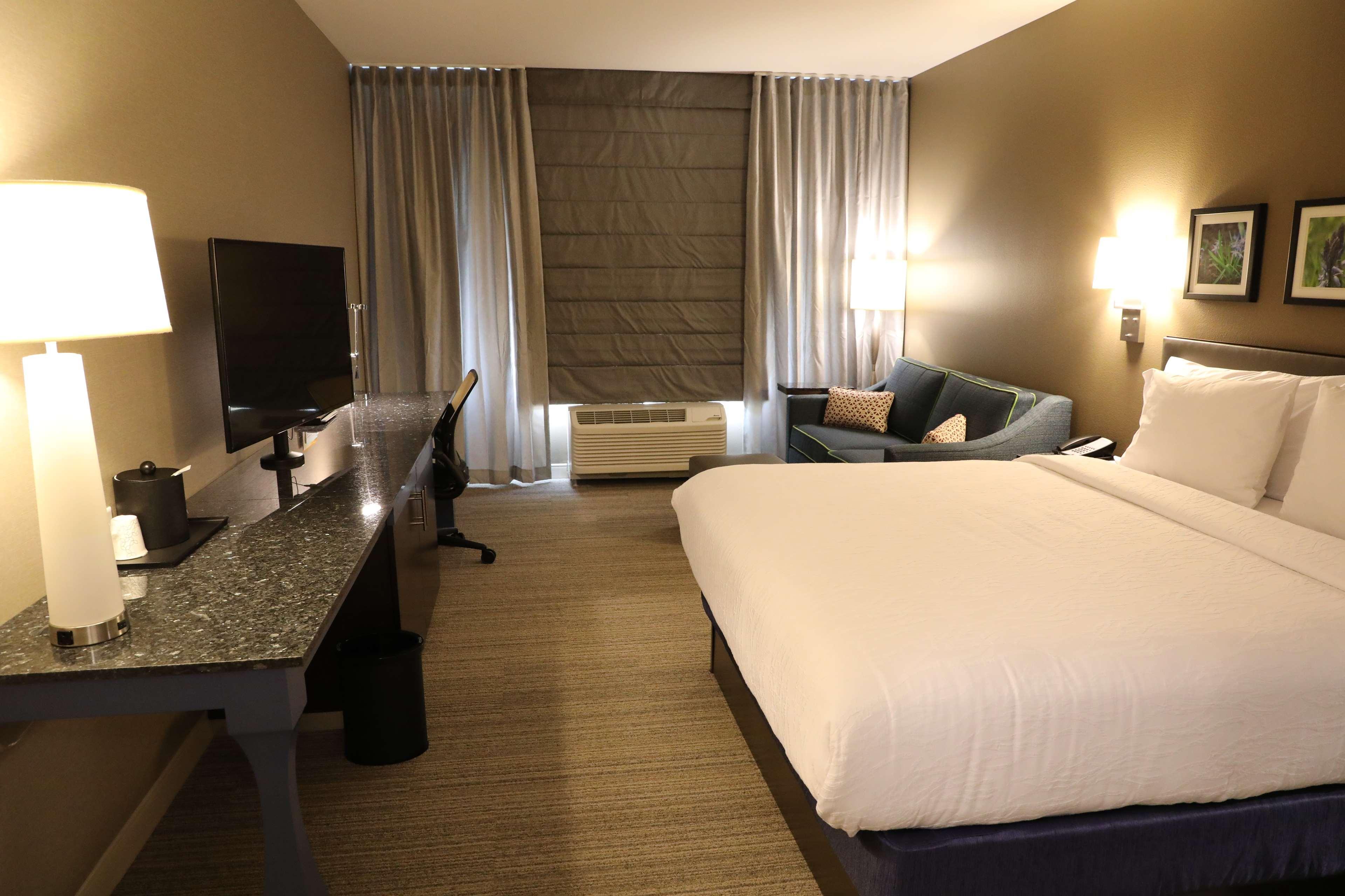 Hilton Garden Inn Austin Airport Exteriör bild