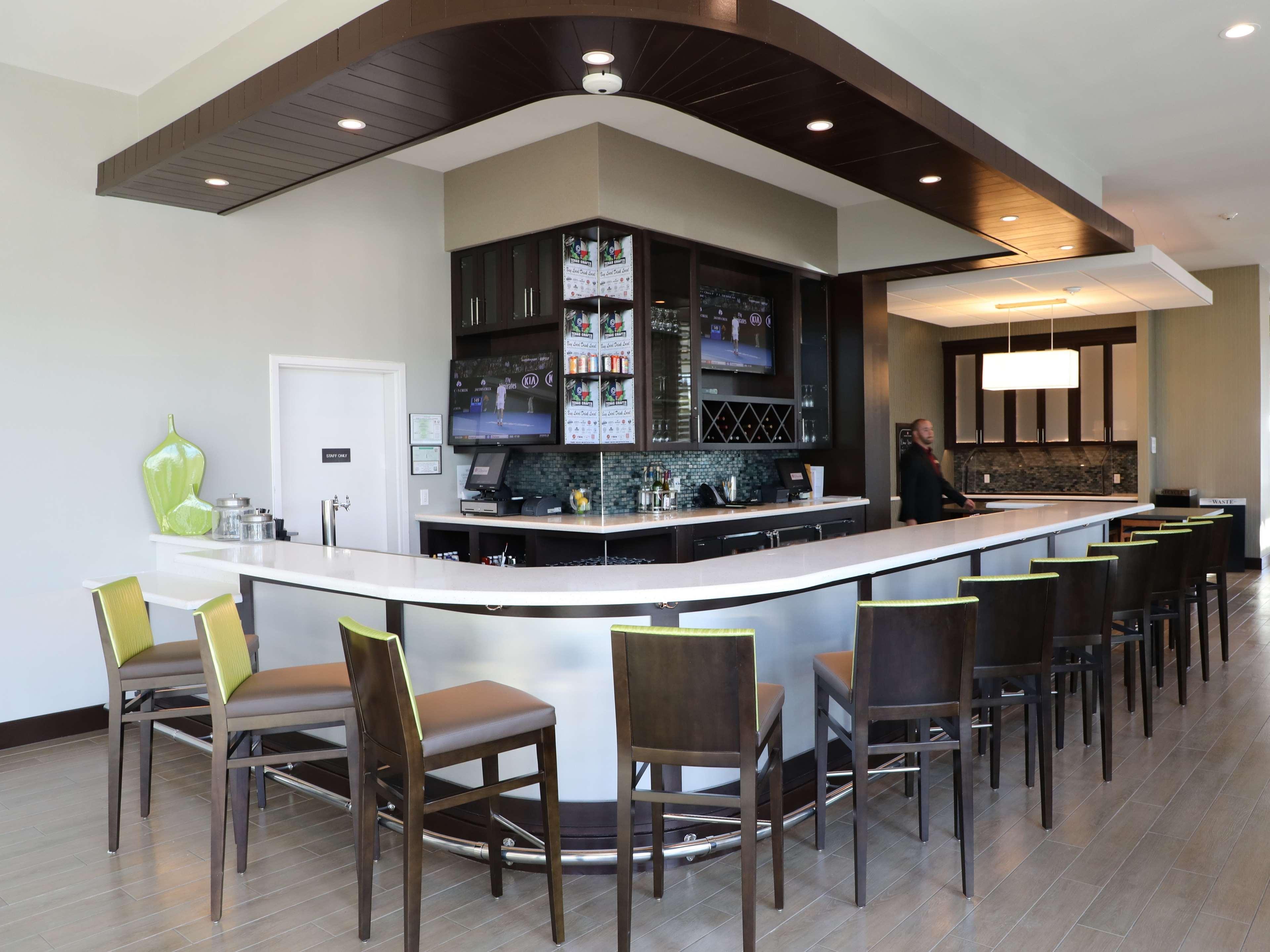 Hilton Garden Inn Austin Airport Exteriör bild