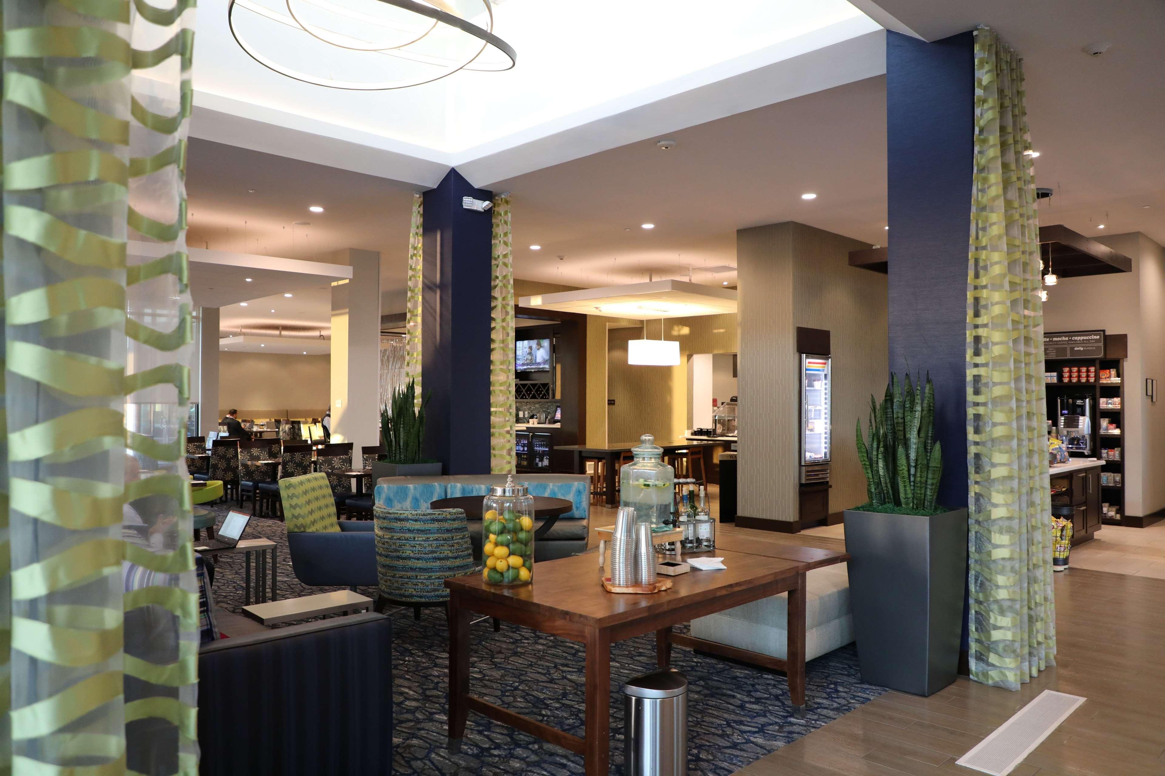 Hilton Garden Inn Austin Airport Exteriör bild