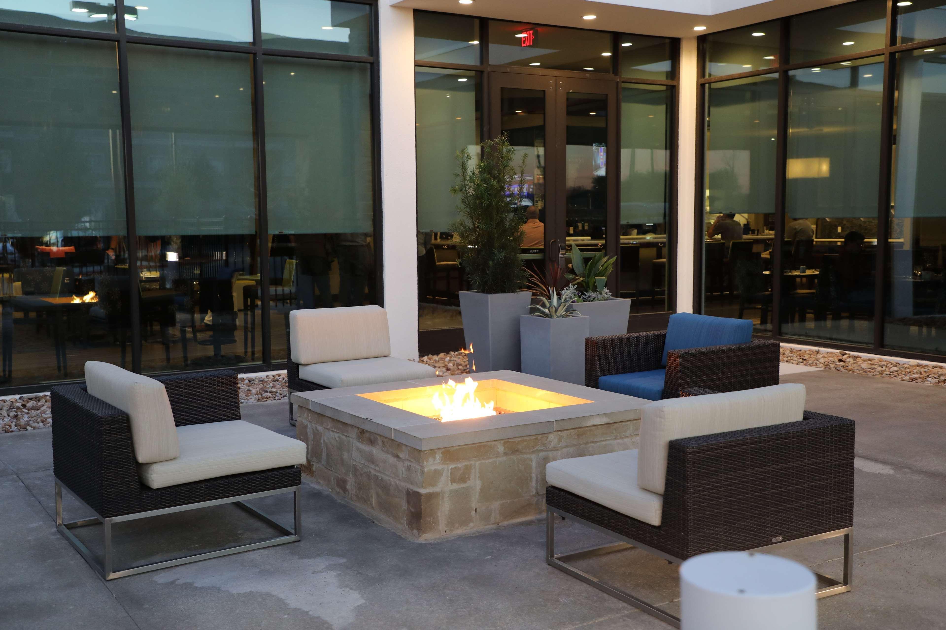 Hilton Garden Inn Austin Airport Exteriör bild
