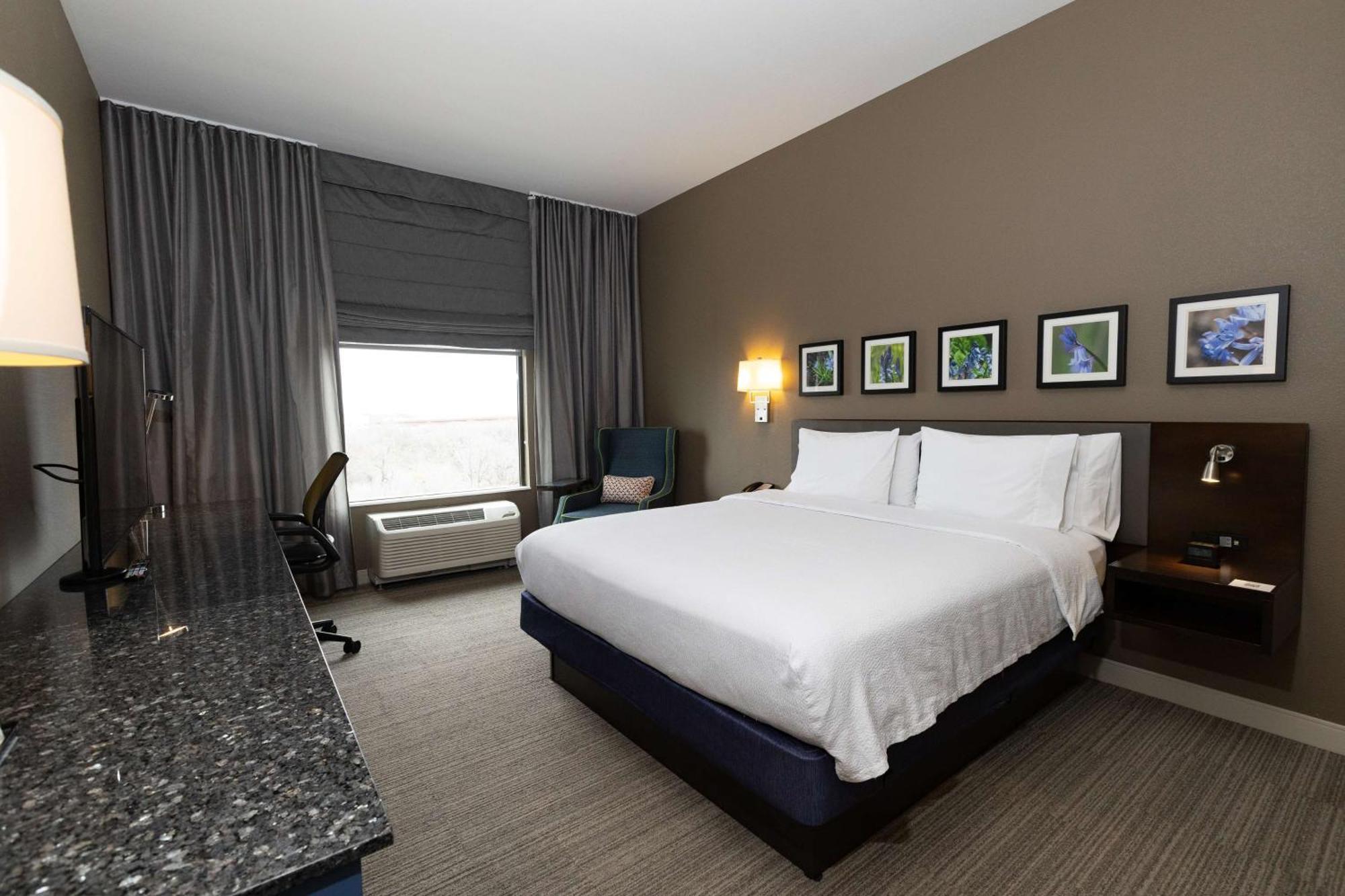 Hilton Garden Inn Austin Airport Exteriör bild